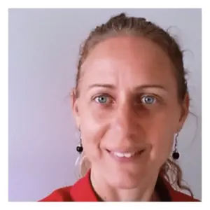 Julietta Cerin Wise Therapy Spotlight female blond hair