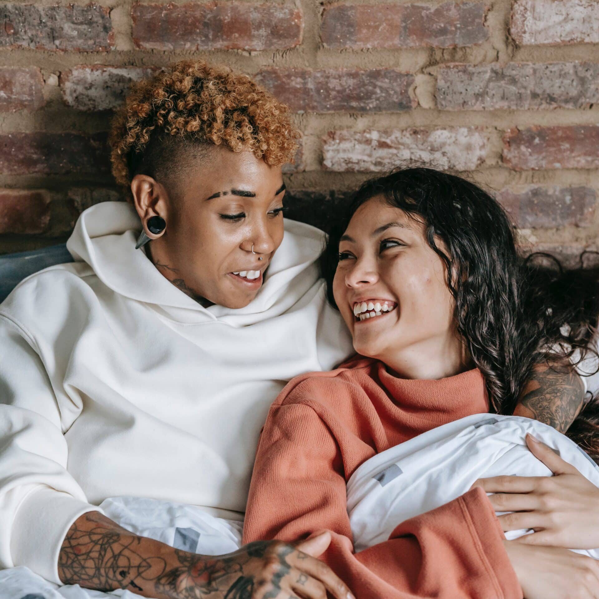 pexels-tim-samuel-5838825